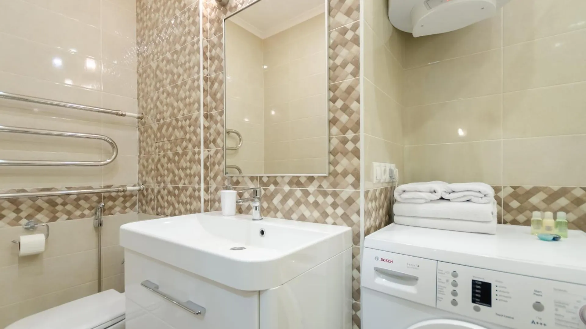 Petrovdom Apartments 3-143 In Rc Central Park, 7 John Mccain Street 基輔