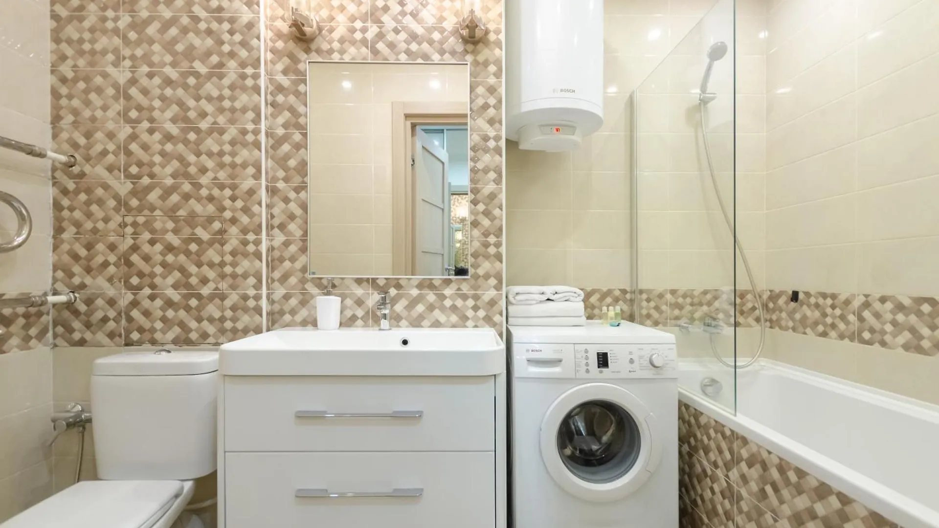 Petrovdom Apartments 3-143 In Rc Central Park, 7 John Mccain Street 基輔