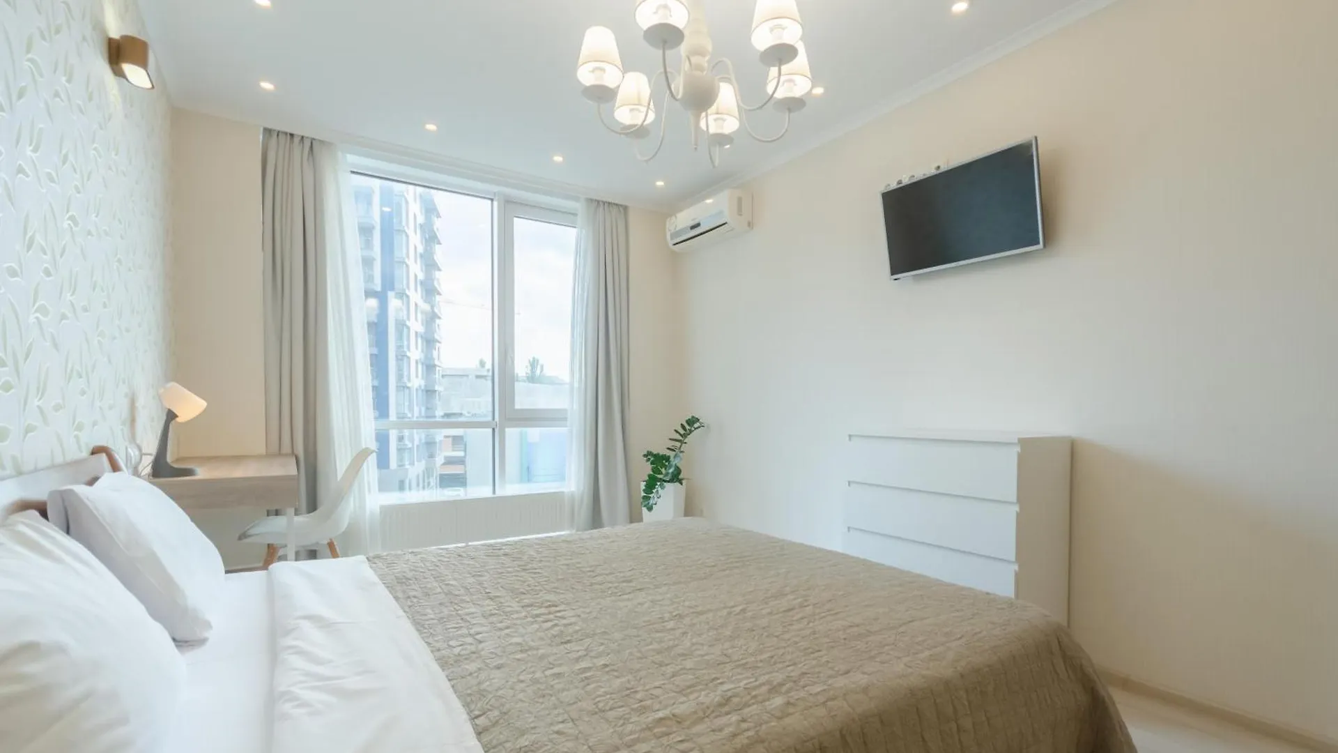 Petrovdom Apartments 3-143 In Rc Central Park, 7 John Mccain Street 基輔 0*,