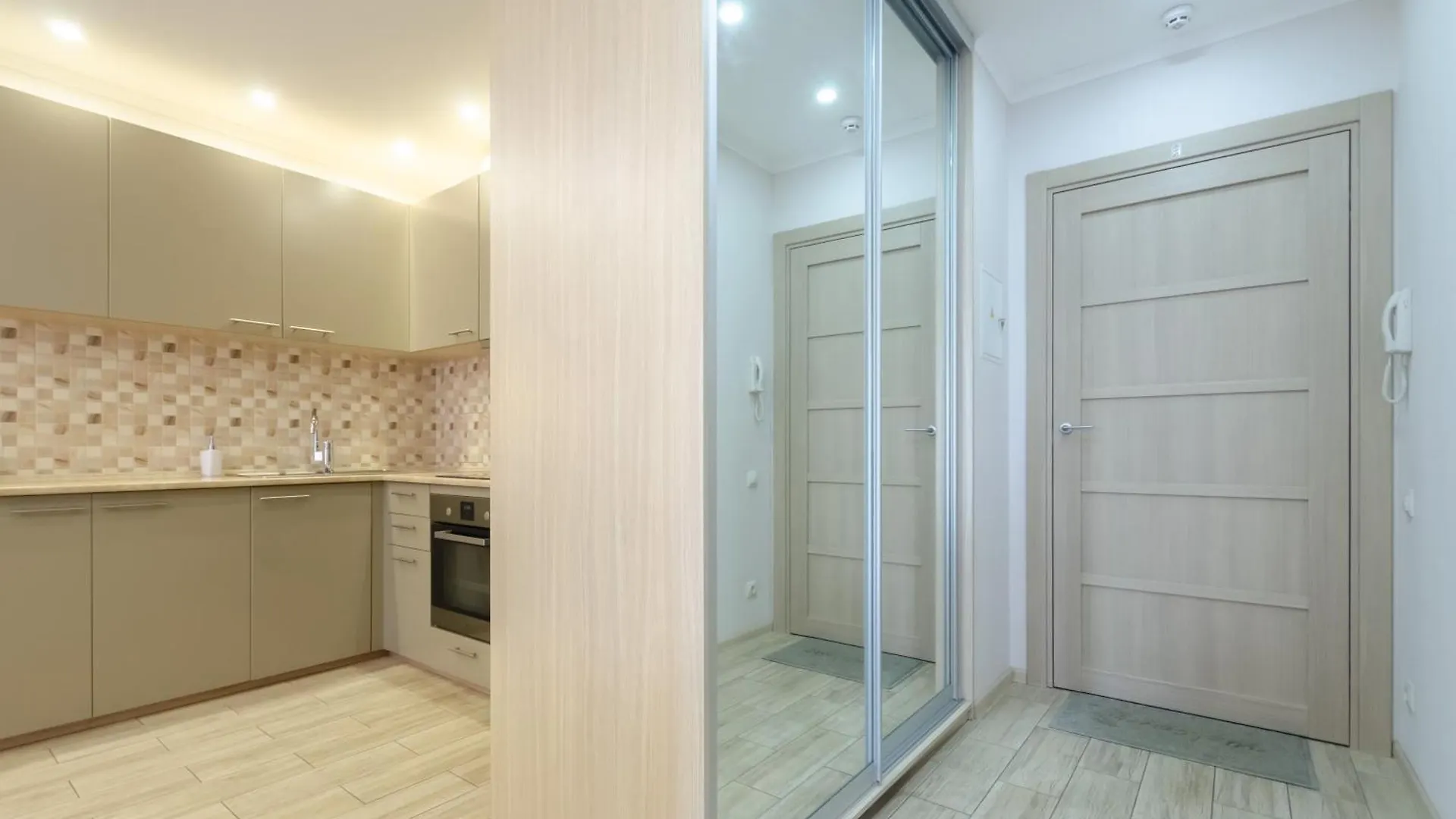 Petrovdom Apartments 3-143 In Rc Central Park, 7 John Mccain Street Kijev
