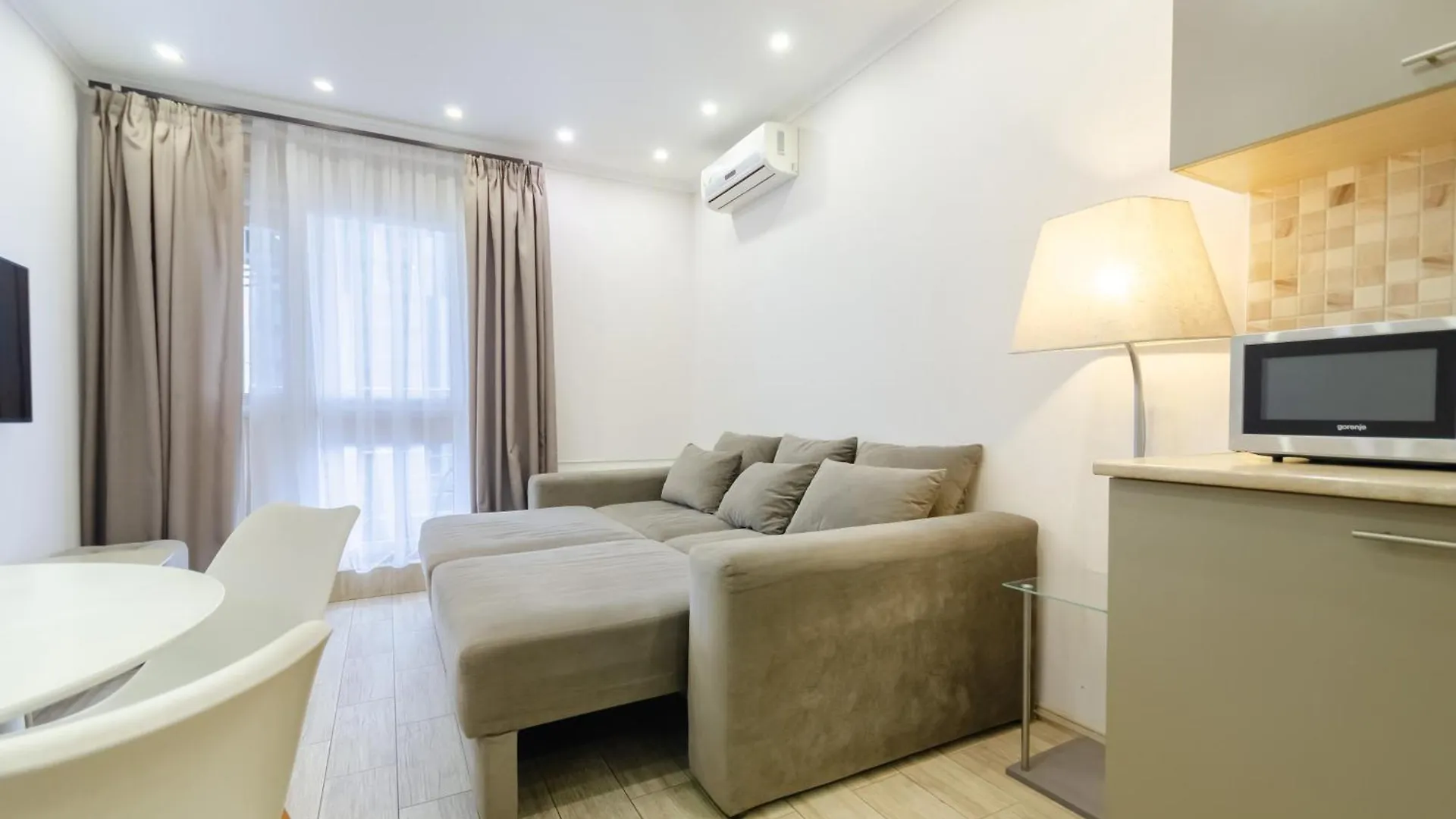 Petrovdom Apartments 3-143 In Rc Central Park, 7 John Mccain Street Kijev